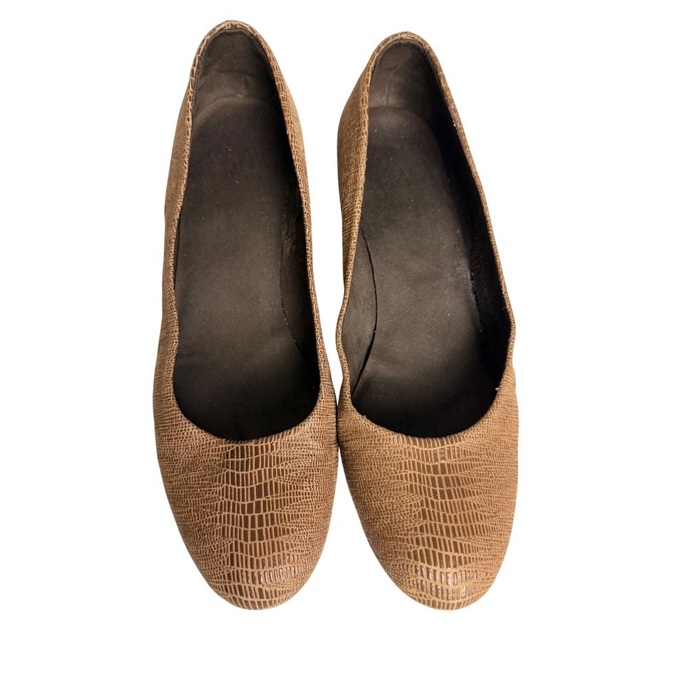 Stuart Weitzman Women Tan Lizard Embossed Leather Round Toe Wedge Pumps Spain